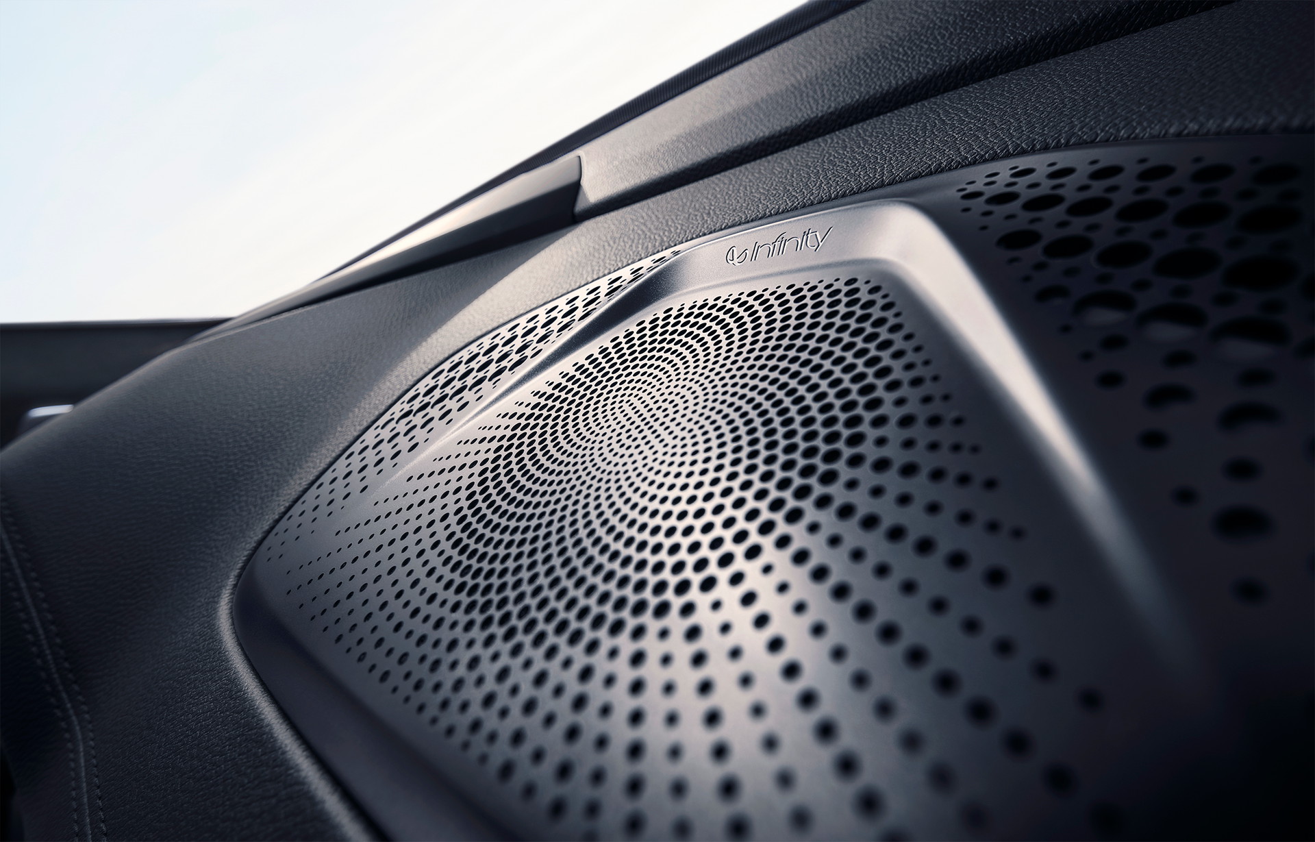 INFINITY COUTUREINFINITY COUTURE PANORAMIC AUDIO